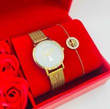 Coffret rouge : montre ronde dorée à motif arbre de vie + bracelet en acier