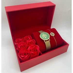 Coffret rouge : montre ronde dorée à motif arbre de vie + bracelet en acier