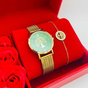 Coffret rouge : montre ronde dorée à motif arbre de vie + bracelet en acier