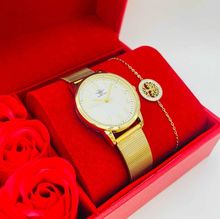 Coffret rouge avec roses : montre cerclée à lanière dorée + bijoux en acier