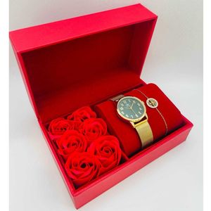 Coffret rouge avec roses : montre cerclée à lanière dorée + bijoux en acier
