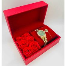Coffret rouge : montre arrondie sertis de strass  doré + bracelet en acier