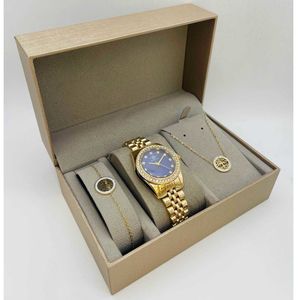 Coffret taupe : montre arrondie sertis de strass  doré + bijoux en acier