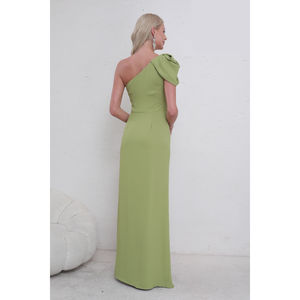 Robe de cérémonie longue asymétrique à épaule drapée et fente latérale