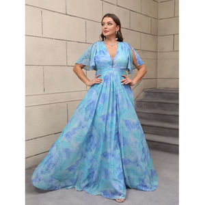 Robe longue pour grande taille à motif fleuri de type aquarelle