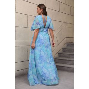 Robe longue pour grande taille à motif fleuri de type aquarelle