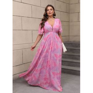 Robe longue pour grande taille à motif fleuri de type aquarelle