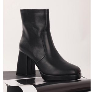 Bottine à talon et bout rond et fermeture à glissière côté taille 36-41