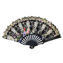 Éventail décoré de motifs fleurs et ornementales avec paillettes