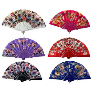 Éventail à main motif floral multicolores recouvre le tissu avec manche en plastique