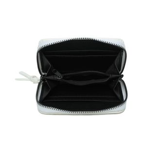 Portefeuille pratique conçu en simili cuir fermé par un zip intégral