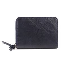 Portefeuille pratique conçu en simili cuir fermé par un zip intégral