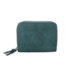 Portefeuille pratique conçu en simili cuir fermé par un zip intégral