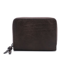 Portefeuille pratique conçu en simili cuir fermé par un zip intégral