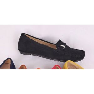 Mocassin en simili daim avec barre sur le devant taille 41-44