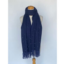 Écharpe à franges sublimée par une incrustation de petits strass