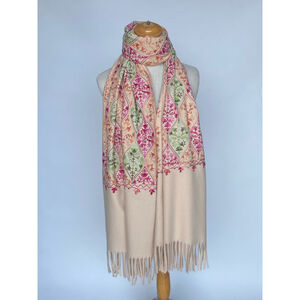 Écharpe épaisse à franges avec broderies florales multicolores