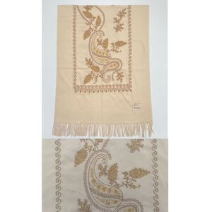 Écharpe épaisse à franges brodée de motifs cachemire dorés