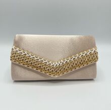 Pochette rectangulaire avec rabat à bande décorative tressée