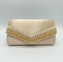 Pochette rectangulaire avec rabat à bande décorative tressée