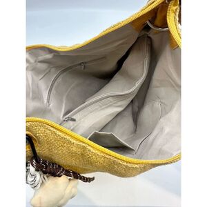 Sac à main de style hobo en toile texturée avec anse tressée