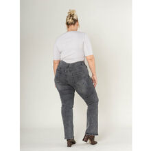 Jean coton stretch pour grande taille en coupe droite et haute