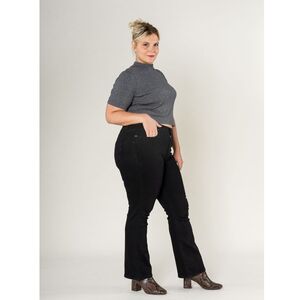 Jean coton stretch pour grande taille en coupe droite et haute