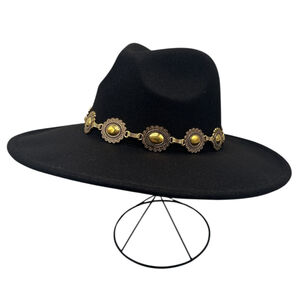 Chapeau fedora uni à bandeau de chaîne doré avec des médaillons