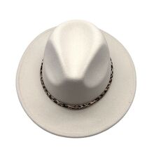 Chapeau fedora uni avec fines bandes de garniture à motif léopard