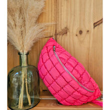 Sac banane matelassé pour femme à l'aspect d'une doudoune