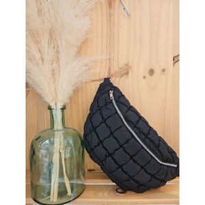 Sac banane matelassé pour femme à l'aspect d'une doudoune