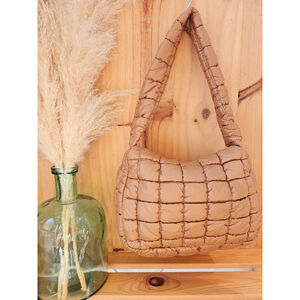 Sac à main style matelassé bouffant avec une fermeture à éclair