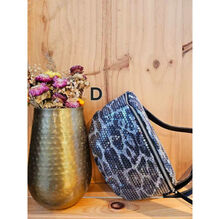 Sac banane en polyester à motif léopard recouvert de sequins