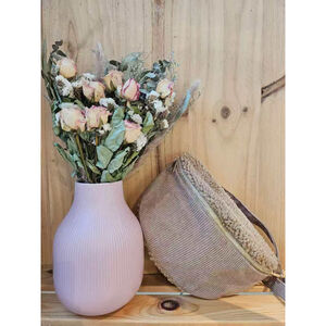 Sac banane en tissu velours côtelé orné d'une moumoute