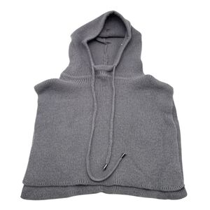 Bonnet cagoule en maille douce à une large écharpe avec un cordon de serrage