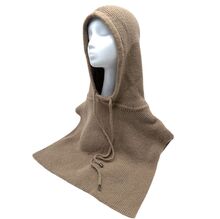 Bonnet cagoule en maille douce à une large écharpe avec un cordon de serrage