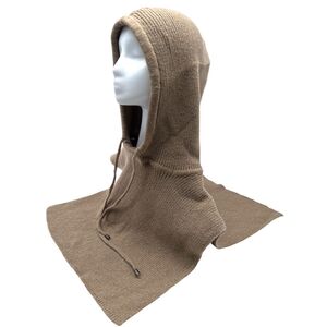 Bonnet cagoule en maille douce à une large écharpe avec un cordon de serrage