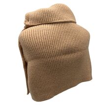 Cols sans capuchon  en maille côtelée épaisse avec des boutons ronds