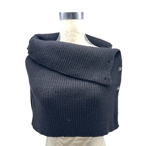 Cols sans capuchon  en maille côtelée épaisse avec des boutons ronds