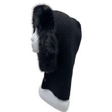 Bonnet cagoule ornée d'une fausse fourrure douce avec deux  gros boutons ronds