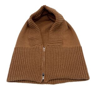 Bonnet cagoule en maille côtelée épaisse avec une fermeture éclair métallique