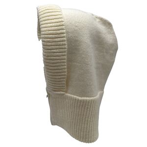 Bonnet cagoule en maille côtelée épaisse avec une fermeture éclair métallique