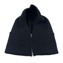 Bonnet cagoule en maille côtelée épaisse avec une fermeture éclair métallique