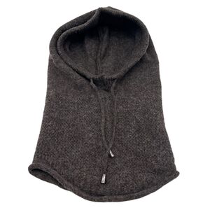 Bonnet cagoule à texture douce et confortable avec un cordon de serrage
