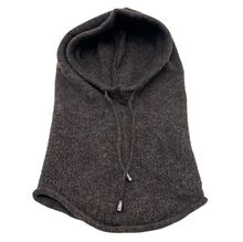 Bonnet cagoule à texture douce et confortable avec un cordon de serrage