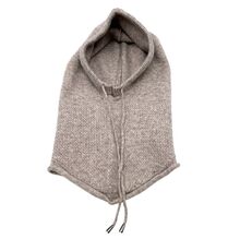 Bonnet cagoule à texture douce et confortable avec un cordon de serrage