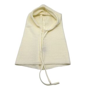 Bonnet cagoule à capuche en maille côtelée  avec  un cordon de serrage