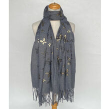 Écharpe élégante à motifs papillon dorés, douceur et raffinement