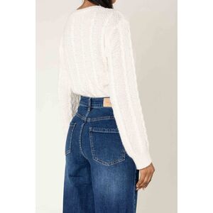 Jean WIDE à taille haute et stretch et poches plaquées avec boutons dorés
