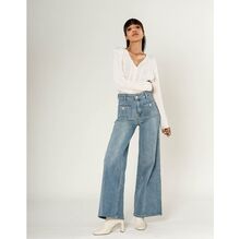 Jean WIDE à taille haute et stretch et poches plaquées avec boutons dorés